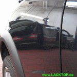 Delle im Seitenteil eines Mini 6